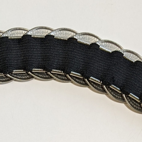 Statement silvertone medallion cinch belt sz S/M - Picture 6 of 8